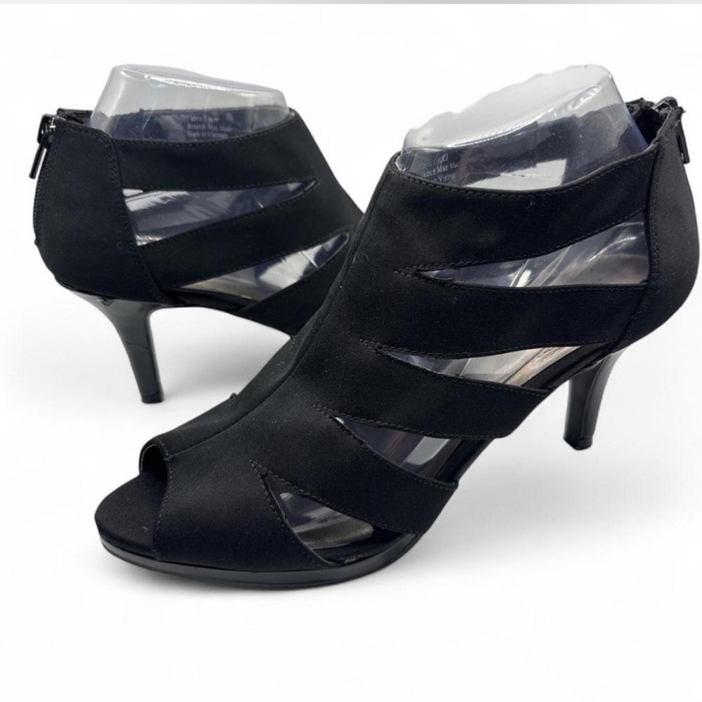 Coach & Four Womens Black Peep Toes Stilleto Heels
